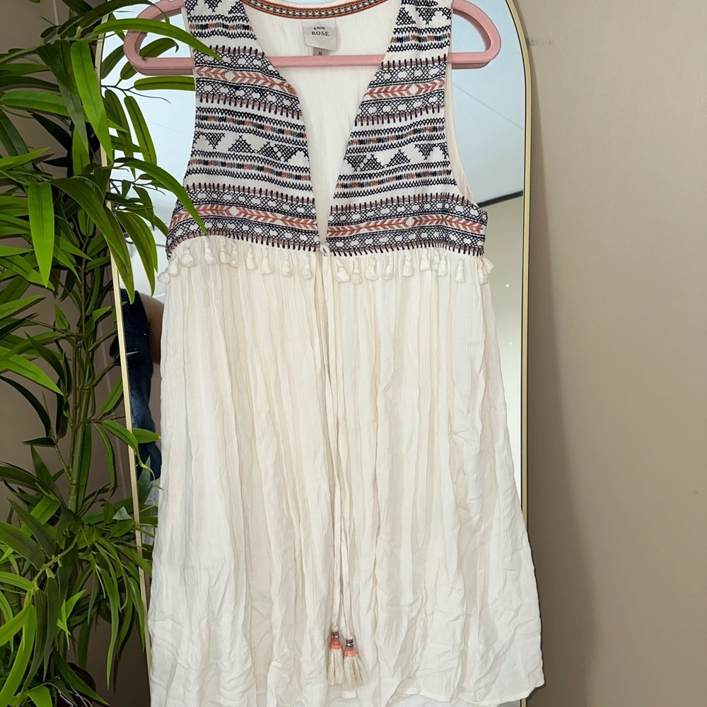 Knox Rose Black and White Sleeveless Vest with Tassels